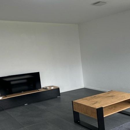 Moderne Ferienwohnung Sonnenbuehl Singen Exterior foto